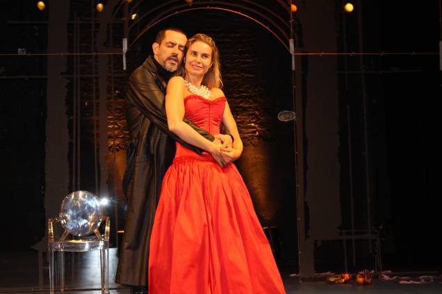 Washington Luiz Gonzales e Paula Burlamaqui: comédia de Molière Washington Luiz Gonzales e Paula Burlamaqui: comédia de Molière