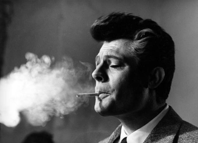 Oito e Meio: ficção e realidade se misturam no longa de Federico Fellini Oito e Meio: ficção e realidade se misturam no longa de Federico Fellini