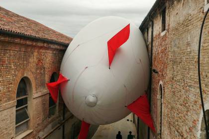Dinâmica Não Linear p1040502-stuck-dirigible-sciame-di-dirigibili1-jpg.jpeg