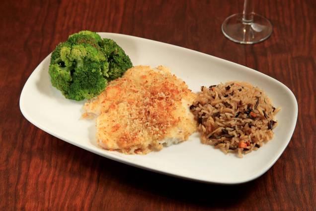 	Tilápia com crosta de parmesão é um dos sete pratos que entram no menu degustação 