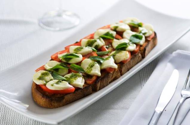 Bruschetta Caprese