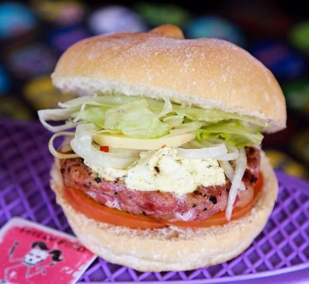 Para os carnívoros: hamburguer capitão de linguiça toscana e bacon, do Pitela Food: Para os carnívoros: hamburguer capitão de linguiça toscana e bacon, do Pitela Food: