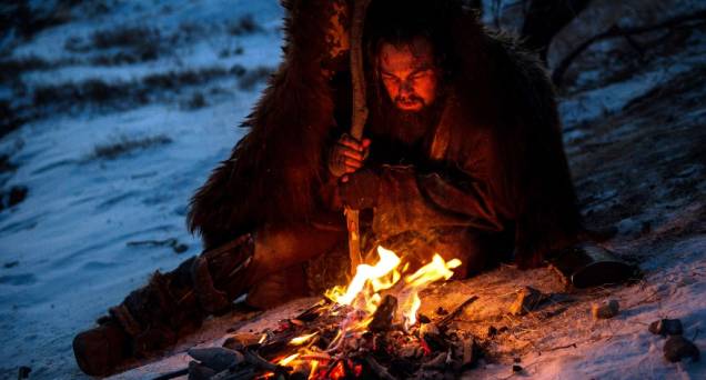 O Regresso: Leonardo DiCaprio busca vingança após ser traído por seu grupo de caçadores O Regresso: Leonardo DiCaprio busca vingança após ser traído por seu grupo de caçadores