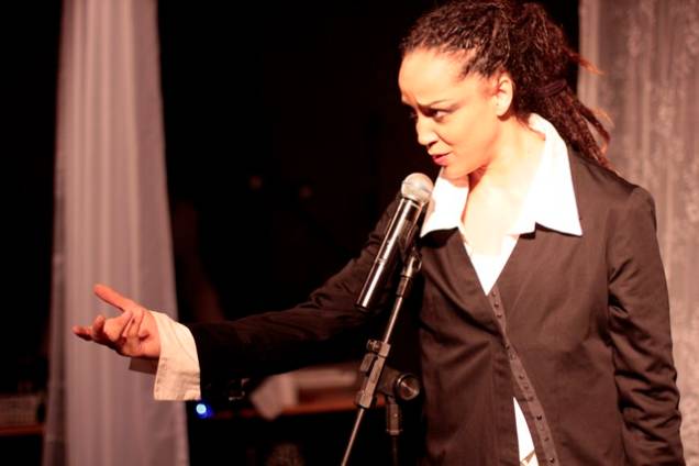 Orfeu Mestiço: Roberta Estrela DAlva Orfeu Mestiço: Roberta Estrela DAlva