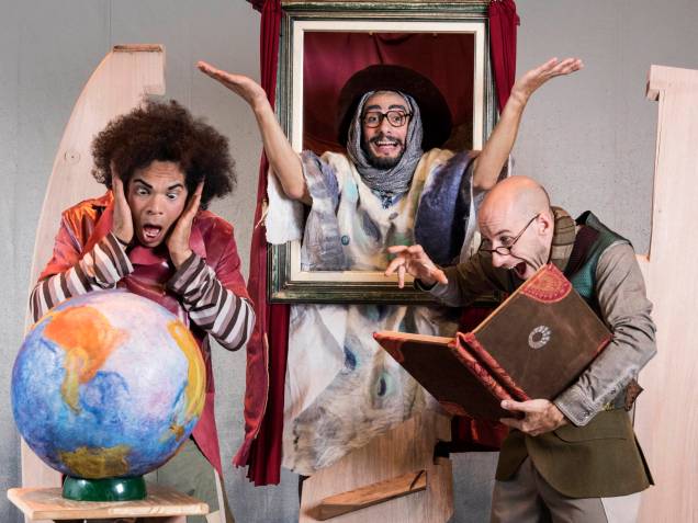 <em>Viagem ao Centro da Terra</em> conta uma história de aventura com ajuda de projeções ao vivo e movimentos acrobáticos <em>Viagem ao Centro da Terra</em> conta uma história de aventura com ajuda de projeções ao vivo e movimentos acrobáticos