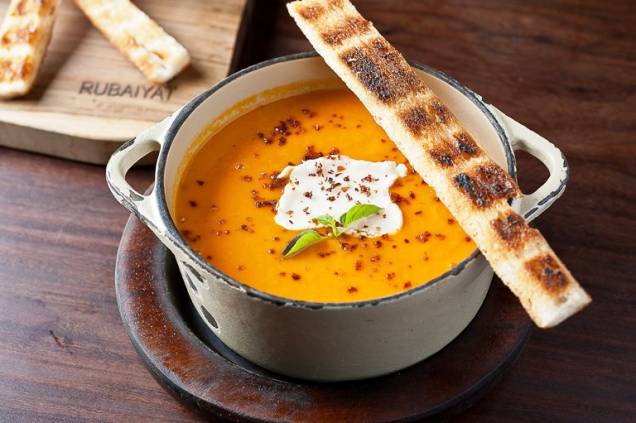 Creme de tomate com queijo de cabra Creme de tomate com queijo de cabra