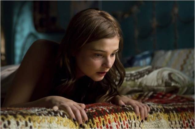 No elenco estão Dermot Mulroney, Stefanie Scott e Angus Sampson No elenco estão Dermot Mulroney, Stefanie Scott e Angus Sampson