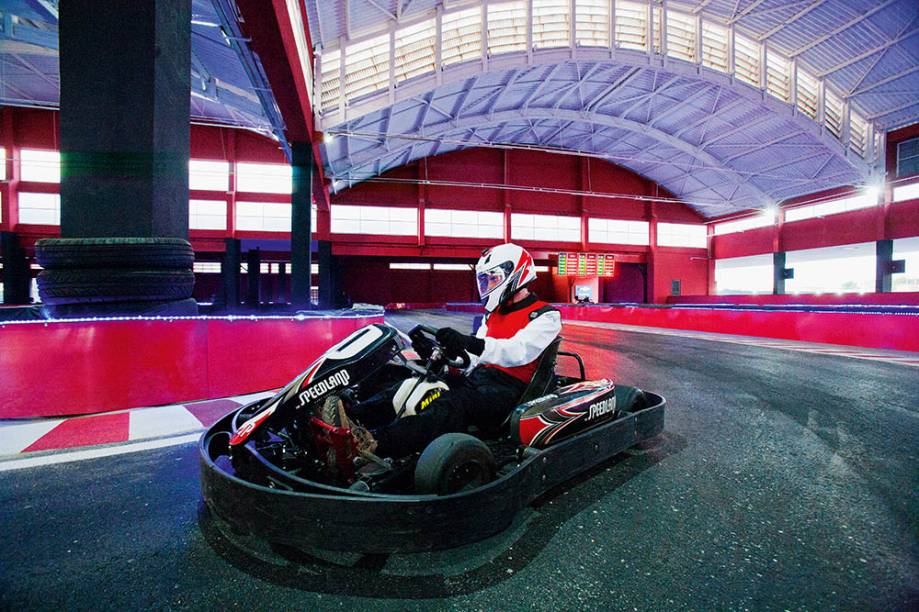 Velocidade máxima: 20 quilômetros por hora para os menorzinhos Velocidade máxima: 20 quilômetros por hora para os menorzinhos