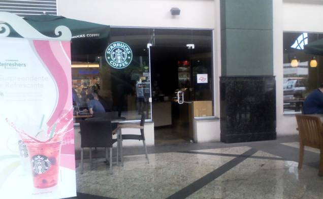 Starbucks, localizada no térreo do Shopping Eldorado