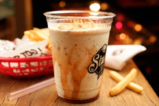 O cremoso milk-shake de paçoca O cremoso milk-shake de paçoca