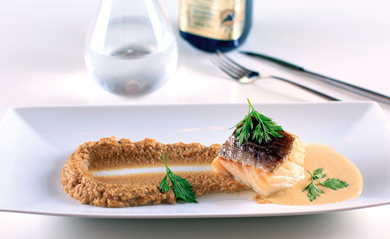 Bacalhau com purê de castanha: prato do novo menu especial
