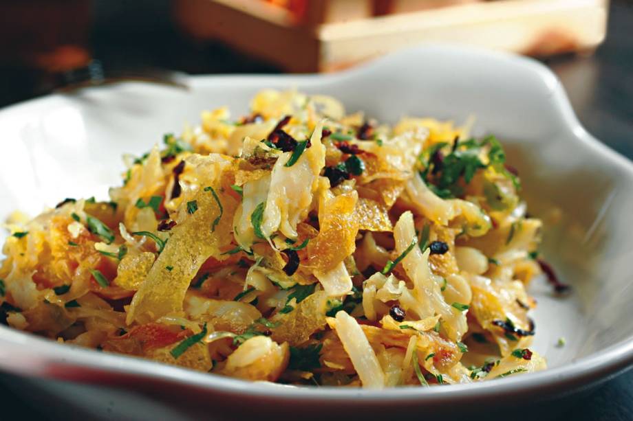 Bacalhau na clássica versão à brás