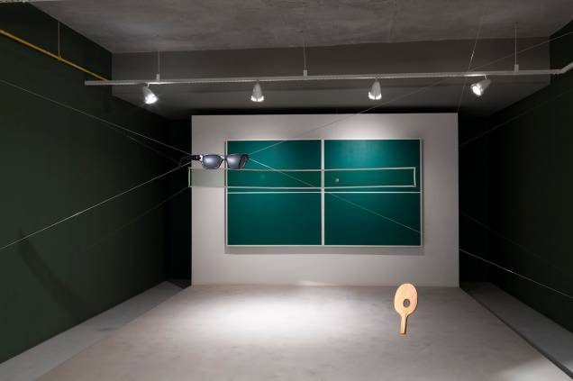 "Ping-Ping", de Waltercio Caldas, é um jogo de pingue-pongue para cegos