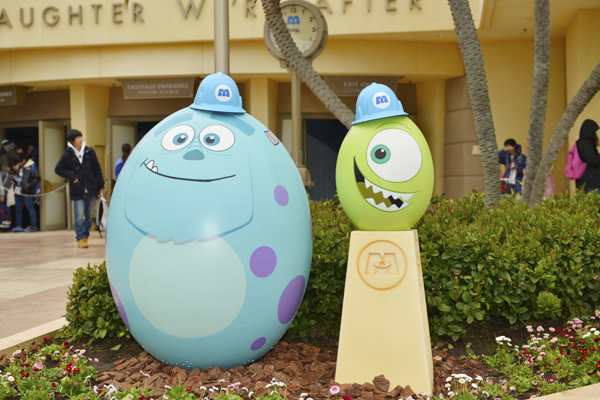 Para celebrar a Páscoa, Tokyo Disneyland esconde ovos temáticos pelo parque