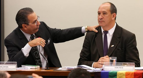 Reação exagerada Silas Malafaia em foto vira meme nos Estados Unidos