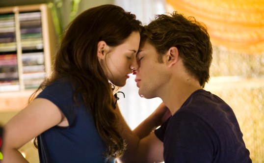 Saga ‘Crepúsculo’ é processada por perversão sexual e racismo