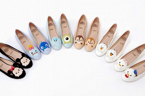Empresa lança linha adorável de sapatos e acessórios inspirados nos personagens Disney