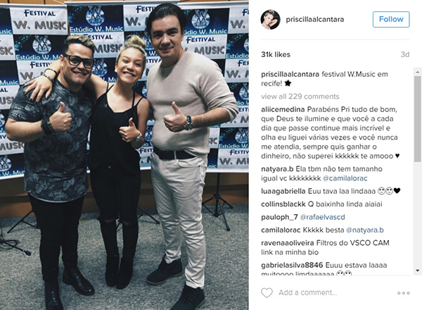 Ex-apresentadora do “Bom Dia & Cia.”, Priscilla Alcantara surpreende com look platinado e corte undercut | VEJA SÃO PAULO Ex-apresentadora do “Bom Dia & Cia.”, Priscilla Alcantara surpreende com look platinado e corte undercut | VEJA SÃO PAULO
