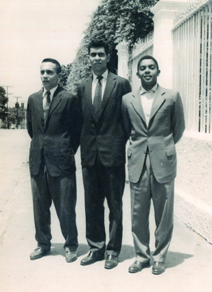 Gilberto Gil os 17 anos com amigos em Salvador