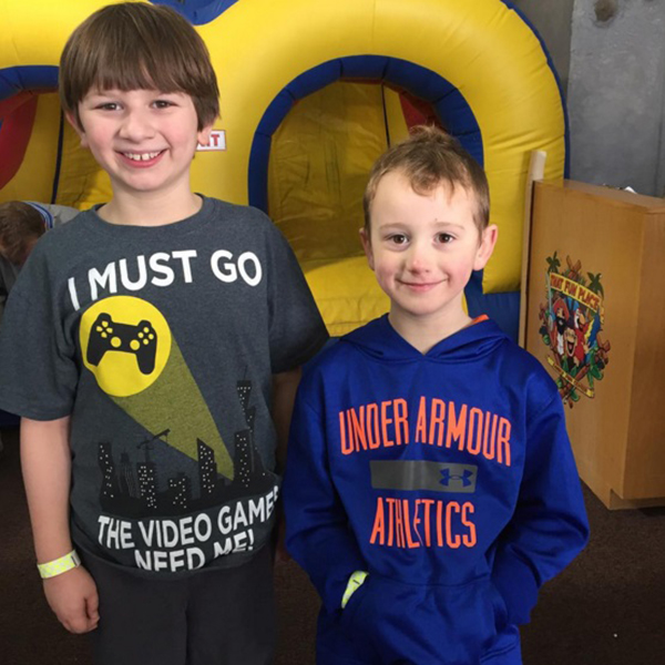 Mãe compartilhou carta enviada por professora para seu filho mais velho por um motivo emocionante