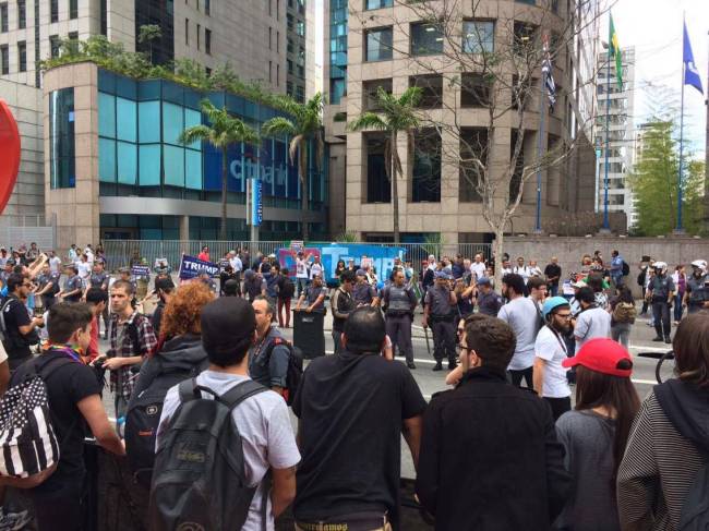 Ato a favor de Donald Trump Avenida Paulista 29.10