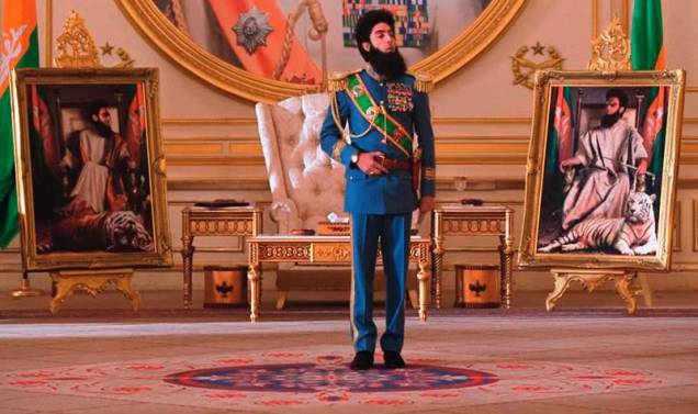 Sacha Baron Cohen como o general Aladeen na comédia O Ditador, em pré-estreia: déspota irascível