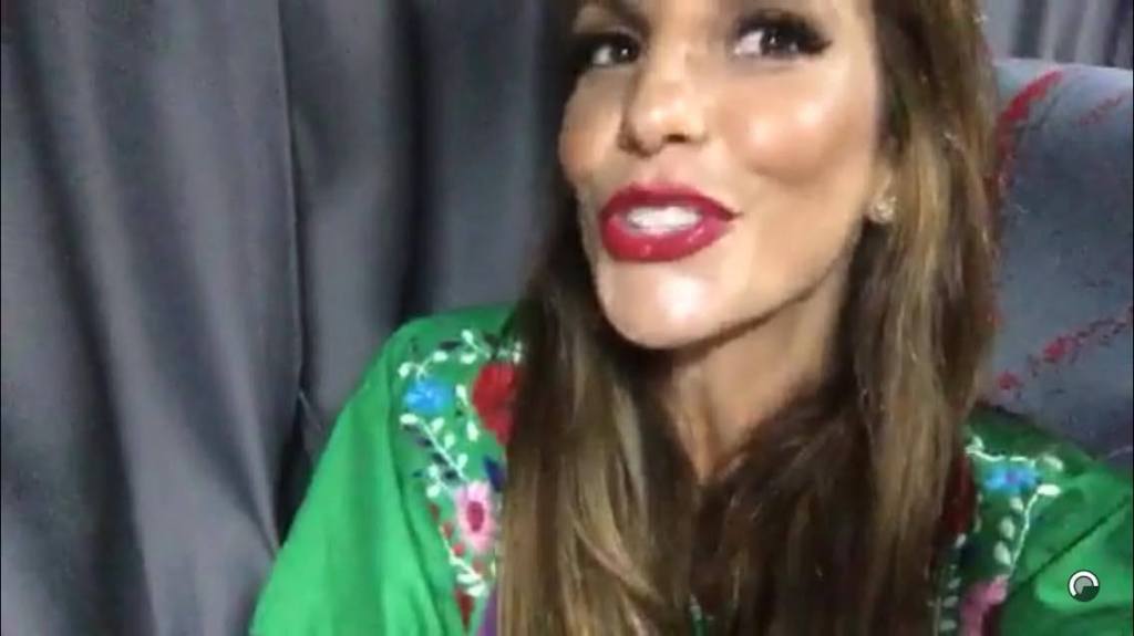Após vídeo repercutir na internet Ivete comenta o caso com a atriz Fernanda Souza (Foto: reprodução/Snapchat)