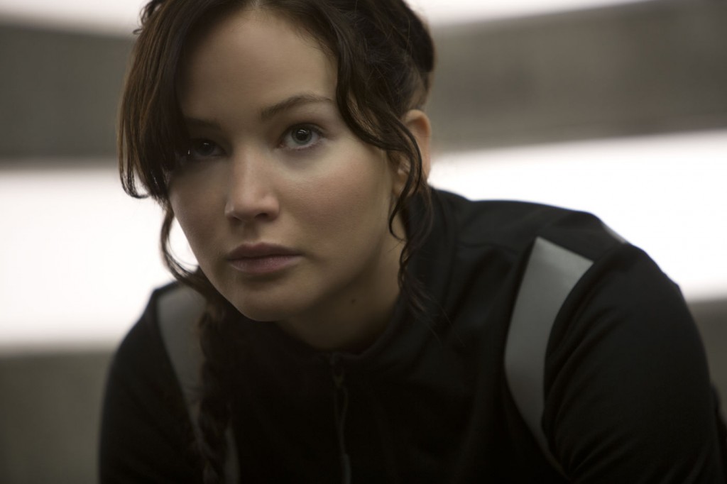 Jennifer Lawrence: a atriz continua firme e forte no papel de Katniss