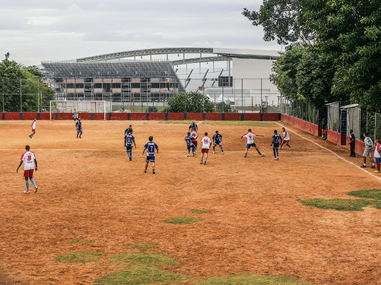 Itaquera se transforma para receber a Copa do Mundo