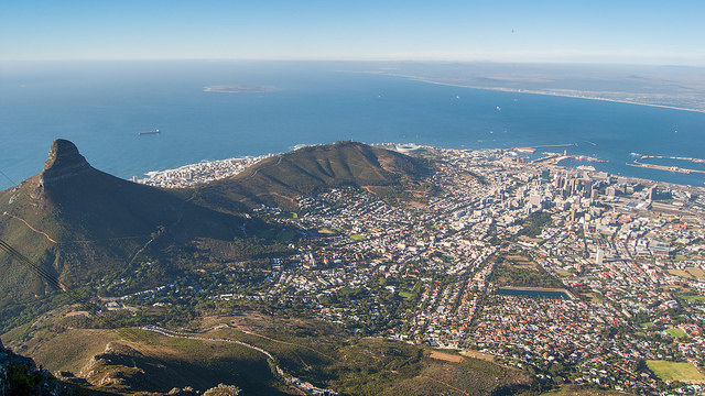 O topo da Lion's Head e a bela vista da Cidade do Cabo (Foto: Meraj Chhaya, no Flickr)