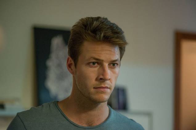 November Man - Um Espião Nunca Morre: Luke Bracey November Man - Um Espião Nunca Morre: Luke Bracey