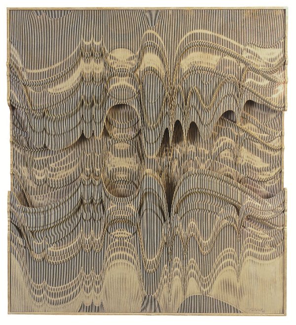 Em Relevo Progressivo (1970), o artista traz a sensação de movimento a quadros estáticos