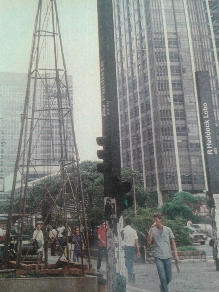 Poço artesiano cavado na esquina da Avenida Paulista com a Haddock Lobo: seca no verão de 1986