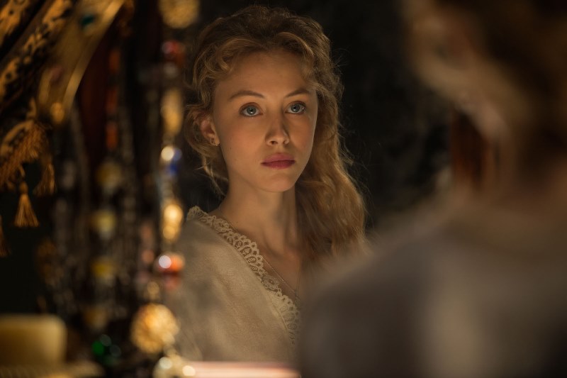 Drácula - A História Nunca Contada: a atriz Sarah Gadon