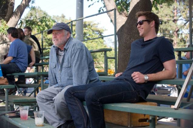 Conexão Perigosa: os atores Richard Dreyfuss e Liam Hemsworth Conexão Perigosa: os atores Richard Dreyfuss e Liam Hemsworth