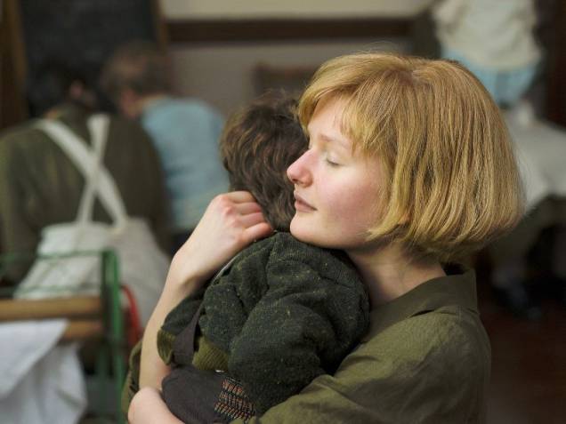 Philomena: a jovem entrega o filho para adoção Philomena: a jovem entrega o filho para adoção