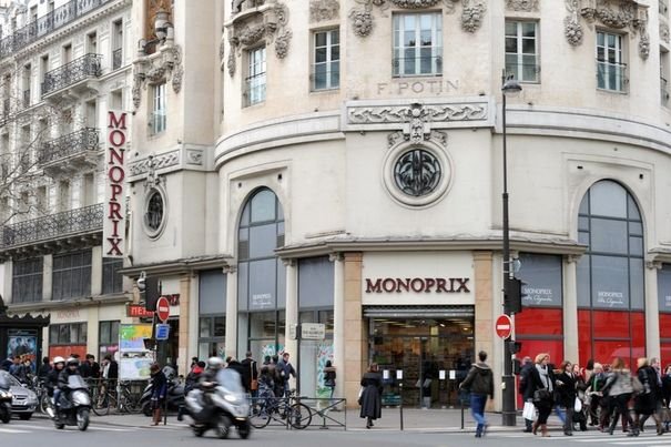 277375_entree-d-un-magasin-monoprix-a-paris-le-11-janvier-2012