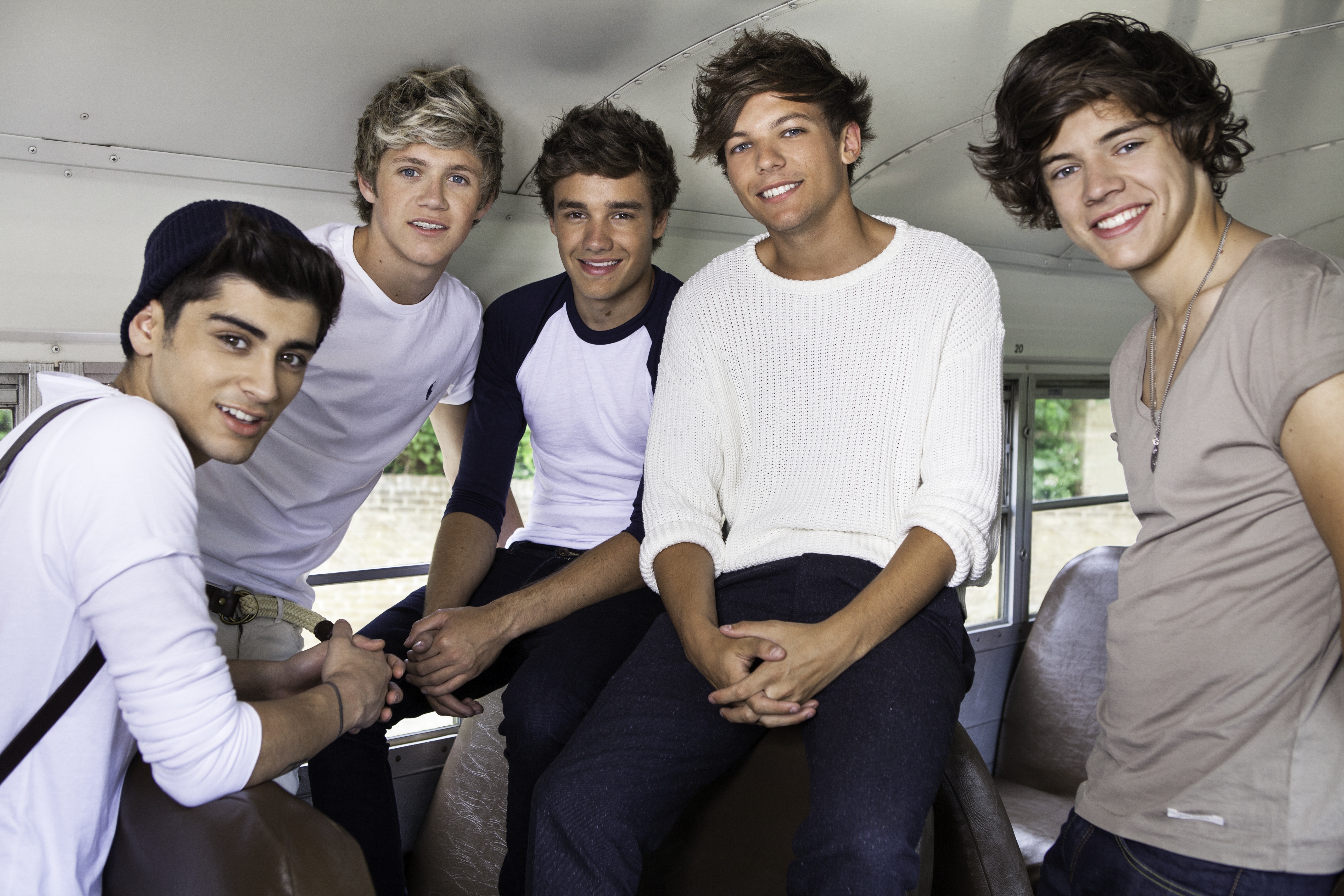 Фото оне. One Direction. 1d группа участники. Группа Ван дирекшен имена. One Direction фото.