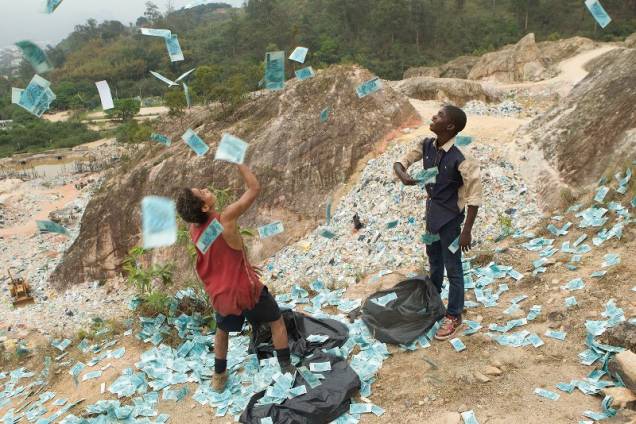 Trash - A Esperança Vem do Lixo: em busca do tesouro