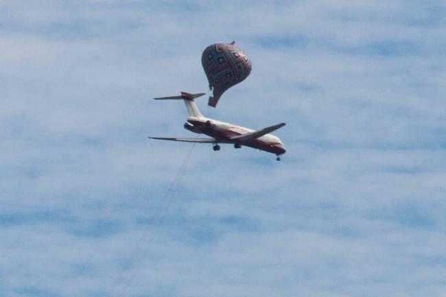 Balões na rota de aviões