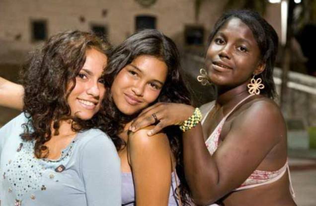 Trampolim do Forte: Manuela Santiago, Darinka Moreno e Paloma Bonfim Trampolim do Forte: Manuela Santiago, Darinka Moreno e Paloma Bonfim