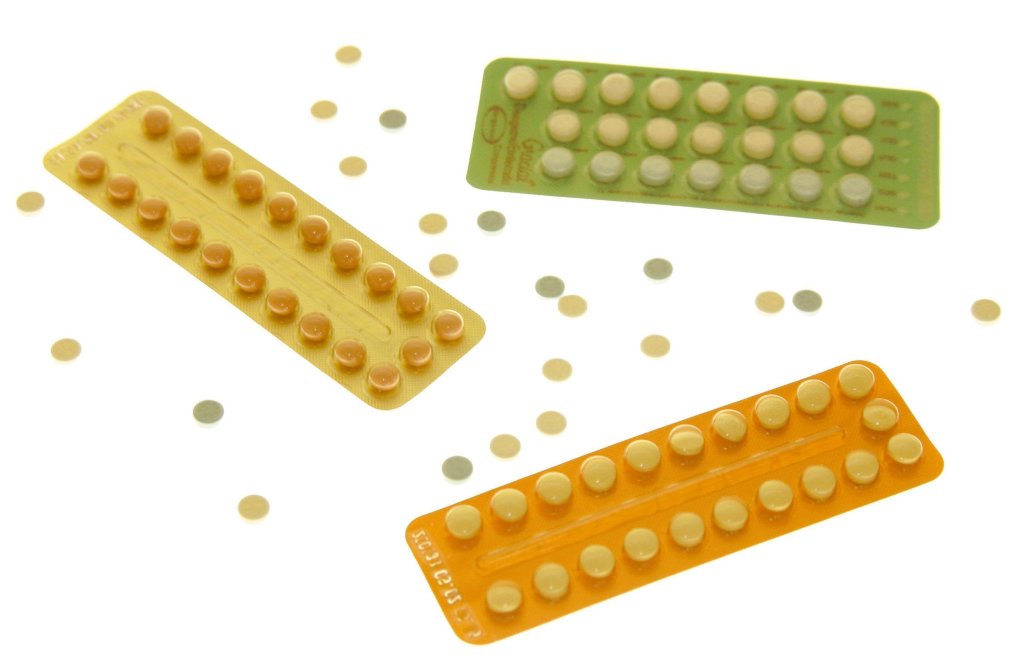 Cartelas de pílulas anticoncepcionais.