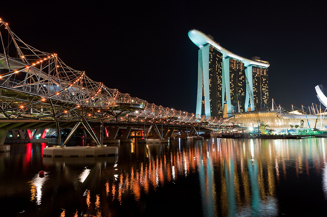 Helix Bridge: uma inovação arquitetônica (Foto: Christian Schmitt, no Flickr)