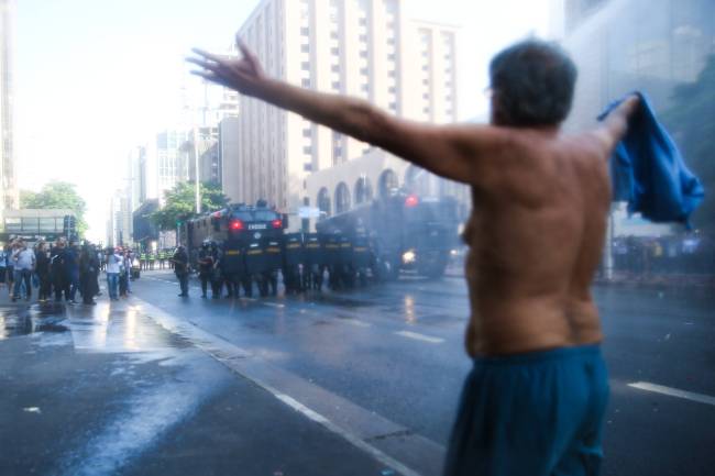 Protesto anti-dilma