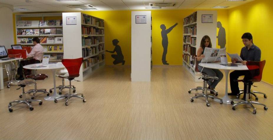 Biblioteca do INFI: aberta ao público de segunda a sexta