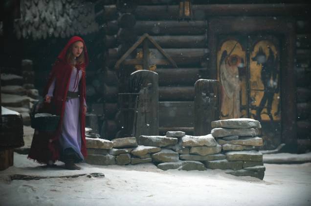 ‘A Garota da Capa Vermelha’: Amanda Seyfried estrela uma versão adulta da história de Chapeuzinho Vermelho ‘A Garota da Capa Vermelha’: Amanda Seyfried estrela uma versão adulta da história de Chapeuzinho Vermelho