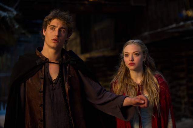 Triângulo amoroso: Max Irons é Henry Lazar, noivo de Valerie Triângulo amoroso: Max Irons é Henry Lazar, noivo de Valerie