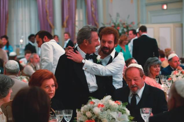 A Minha Versão do Amor, com Dustin Hoffman e Paul Giamatti: as dores e as paixões de um produtor de TV