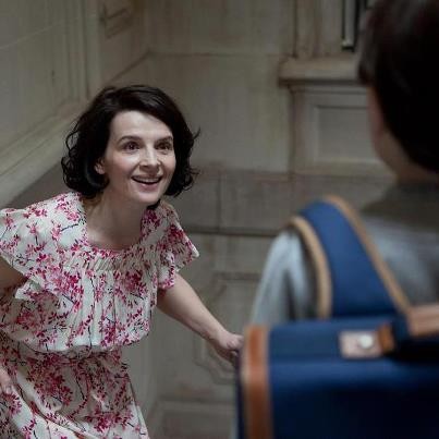 A Vida de Outra Mulher: Marie (Juliette Binoche) tem 40 anos e acorda pensando ter 25