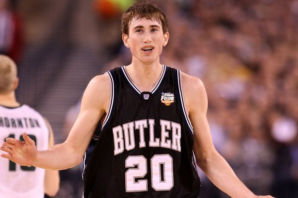 Este jogador da NBA surpreendeu os fãs de esporte ao ficar muito bonito após corte de cabelo